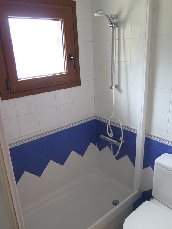 Apartaments El Ribal Valencia D'Aneu Esterno foto