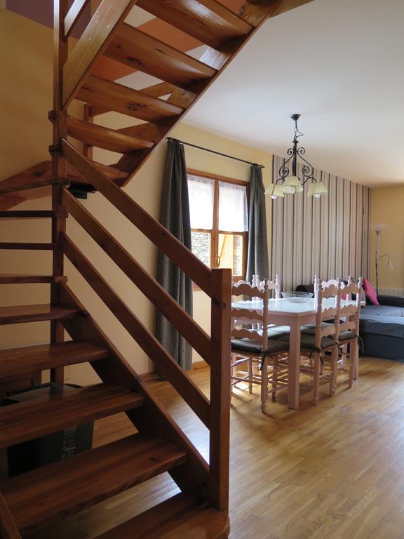 Apartaments El Ribal Valencia D'Aneu Esterno foto